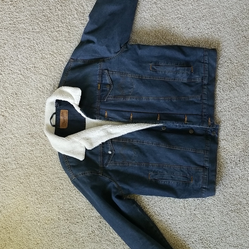 MEN'S WRANGLER SHERPA LINED DENIM JACKET IN DARK INDIGO, Size Large